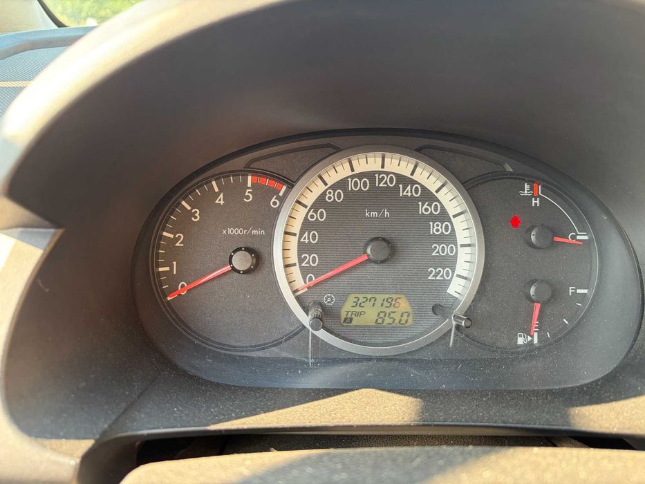 Mazda 5 MZR-CD 2.0L diesel 143CV (7 lugares)