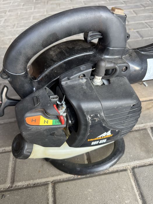 Dmuchawa Odkurzacz do lisci Mcculloch 325