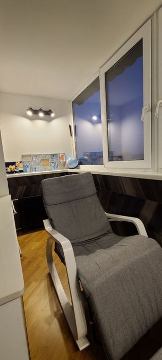 Продам або здам 2 кім кв в само му центрі Меблі заходь та живи