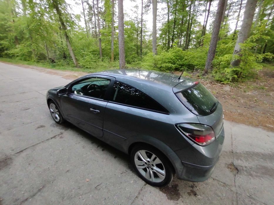 Opel Astra GTC 1.6 B/G