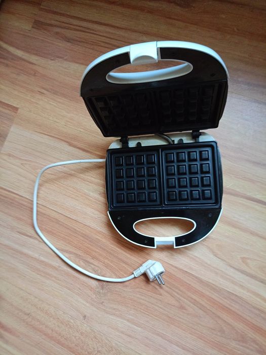 Gofrownica PDW 700 w