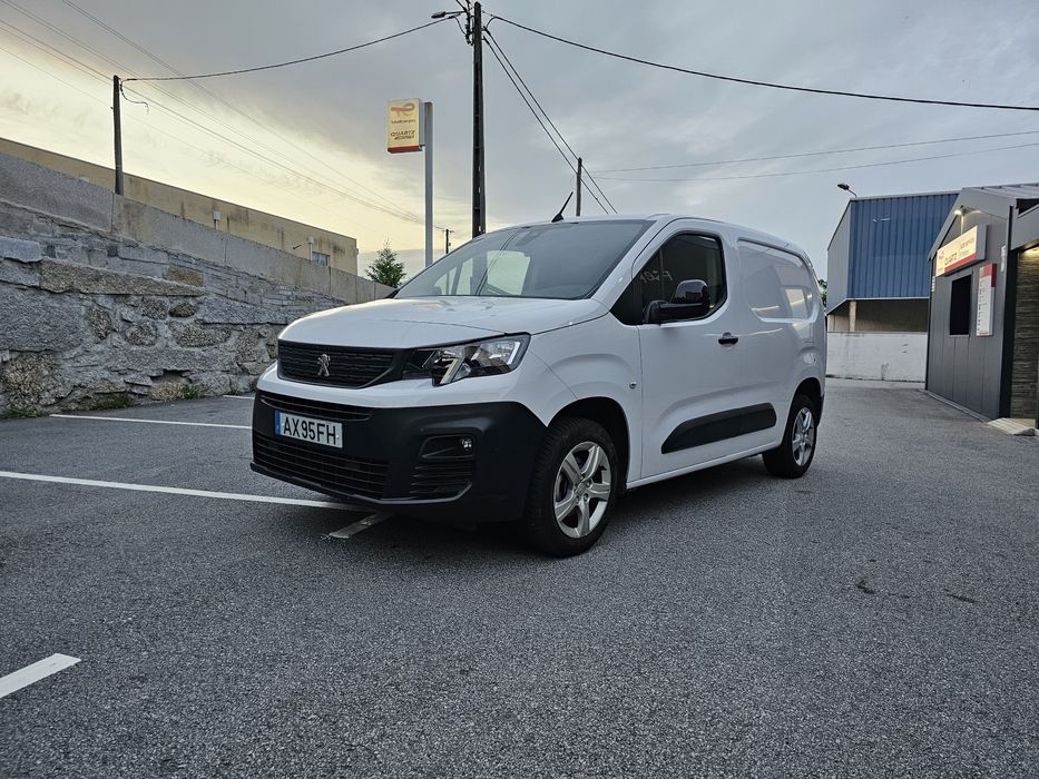 Peugeot partner apenas com 34 500km