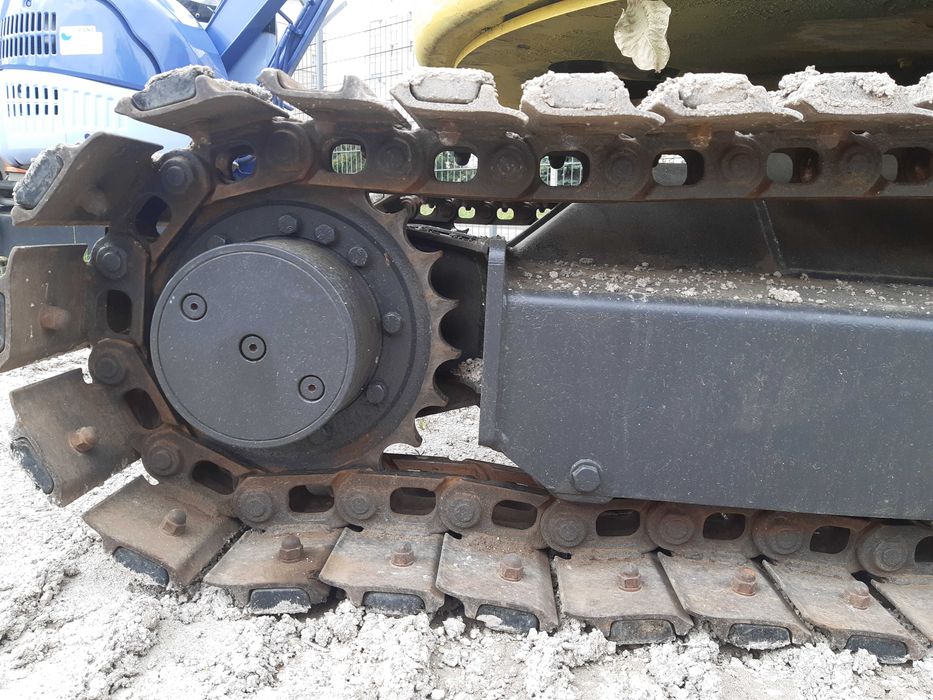 Екскаватор гусеничний HITACHI ZX30UR