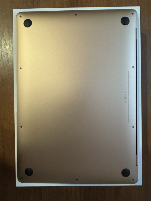 MacBook Air M1 8/256