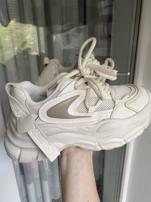 Кросівки 35 розмір