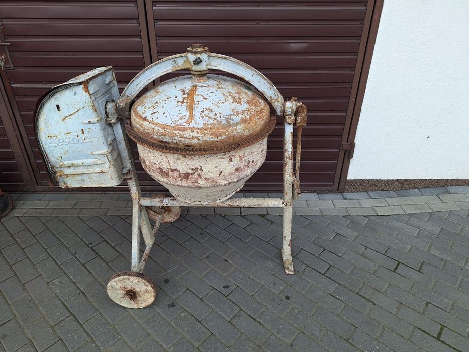 Betoniarka 125l  230v Leschia