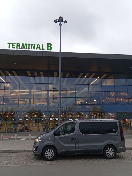 Transport bus 9 (8+1) osób z kierowcą na wesele transfer lotnisko pr