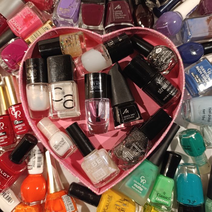 Zestaw lakierów do paznokci wszystkie kolory plus bezbarwne