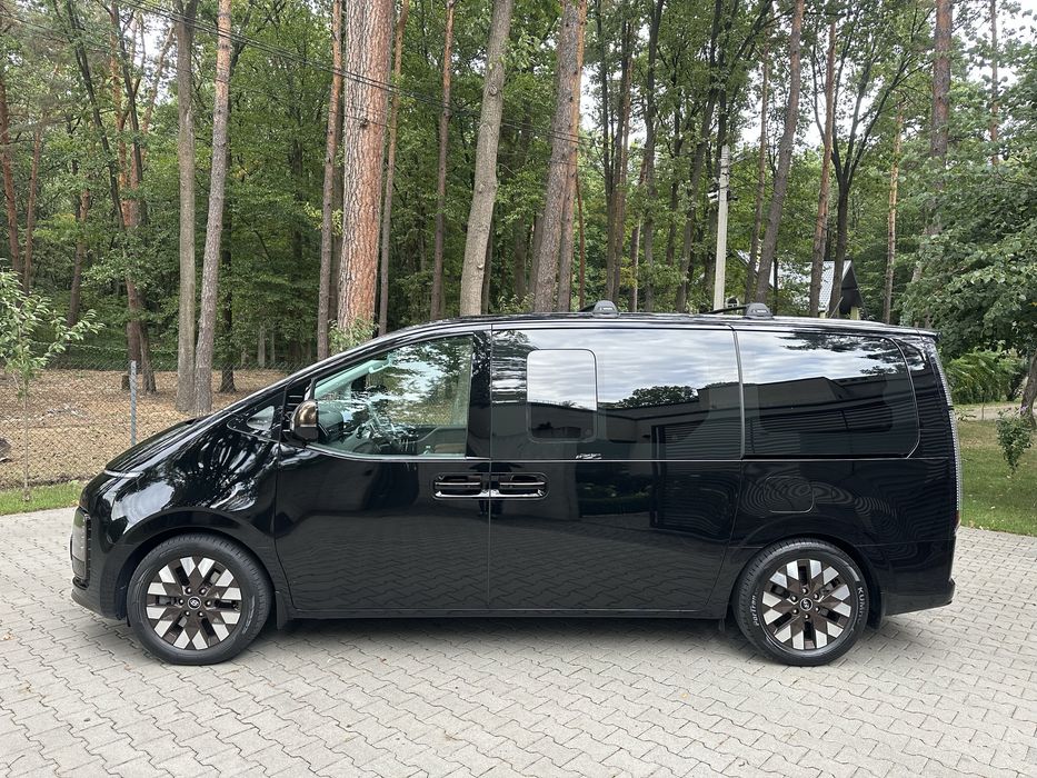 Hyundai Staria 2023 TOP 4WD Офіційна