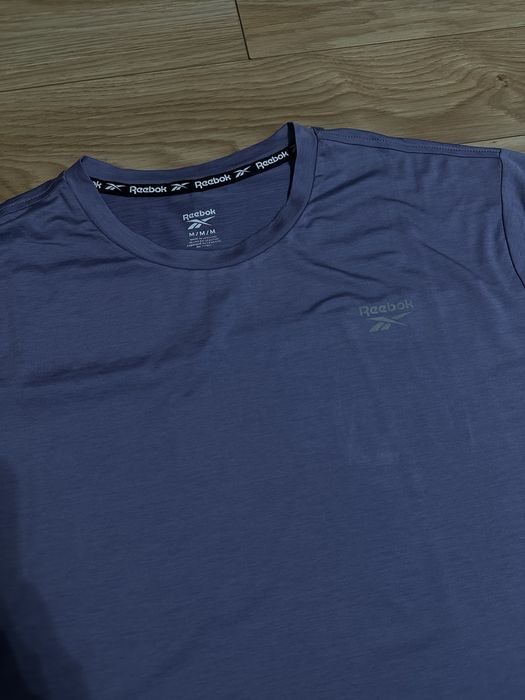 Nowa męska koszulka Reebok M sportowa fioletowa