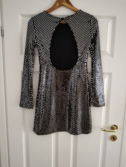 Nowa cekinowa  sukienka