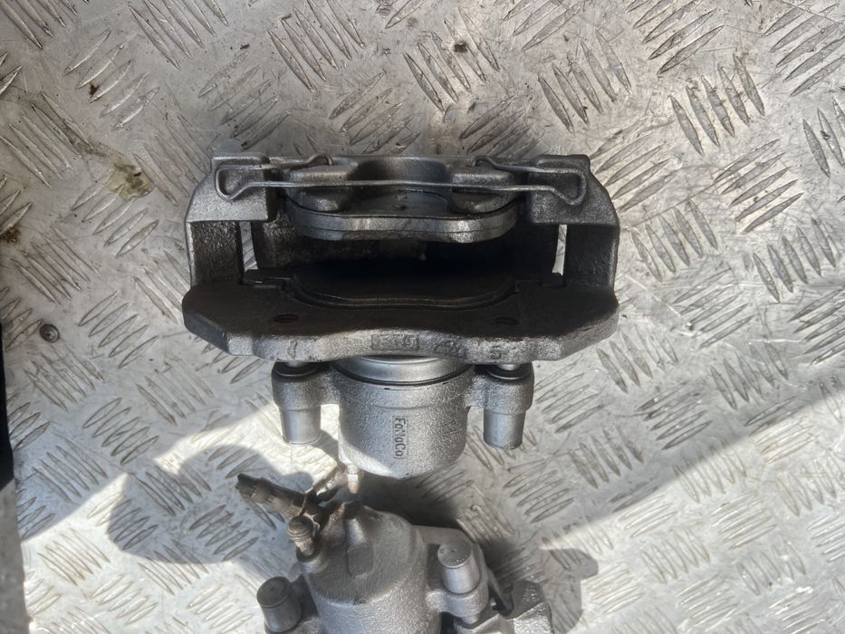 Суппорт передний Форд си мах ford c-max c max год 07