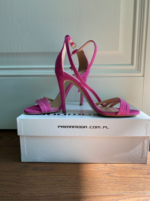 Zamszowe szpilki Prima Moda