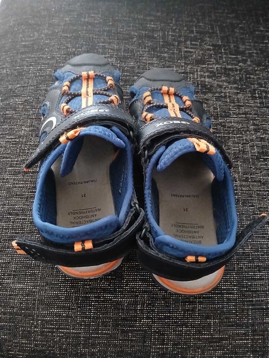 Sandalias Geox como novas