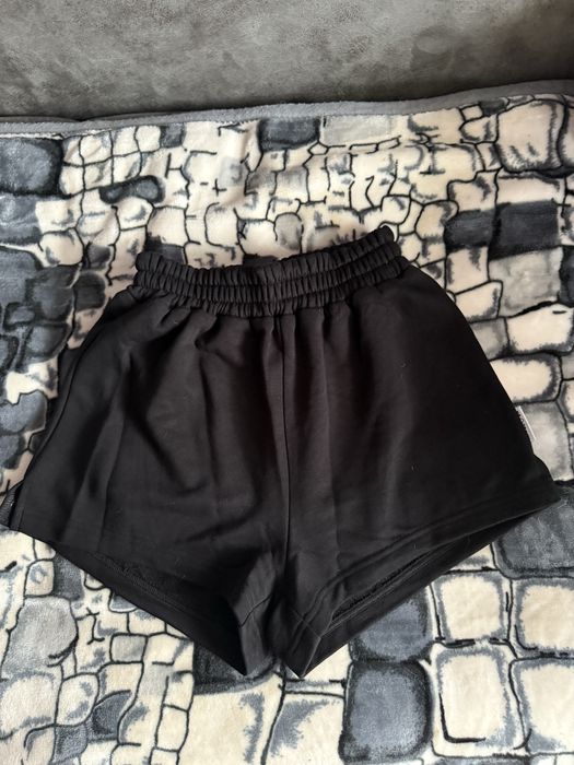 Шорты женские черные