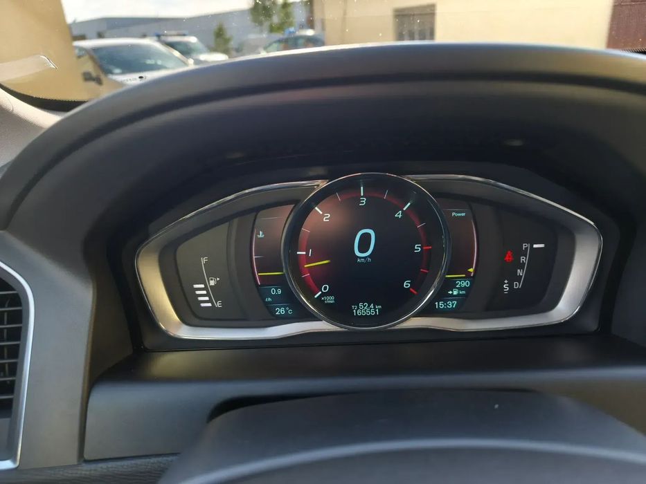 Volvo XC 60 Auto z polskiego salonu, sprzedaż na Fakturę