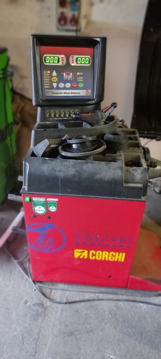 STAN BDB Wyważarka kół Corghi EM 7340