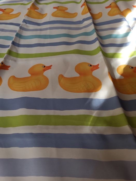 Zasłonka do wanny, zasłonki łazienkowe z kaczuszkami