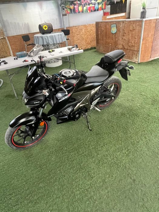 Suzuki gsxf 125 impecavel