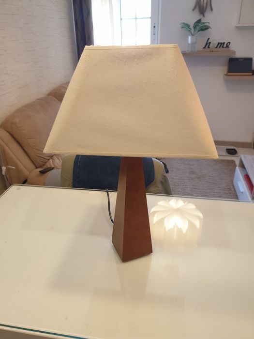 candeeiro em madeira