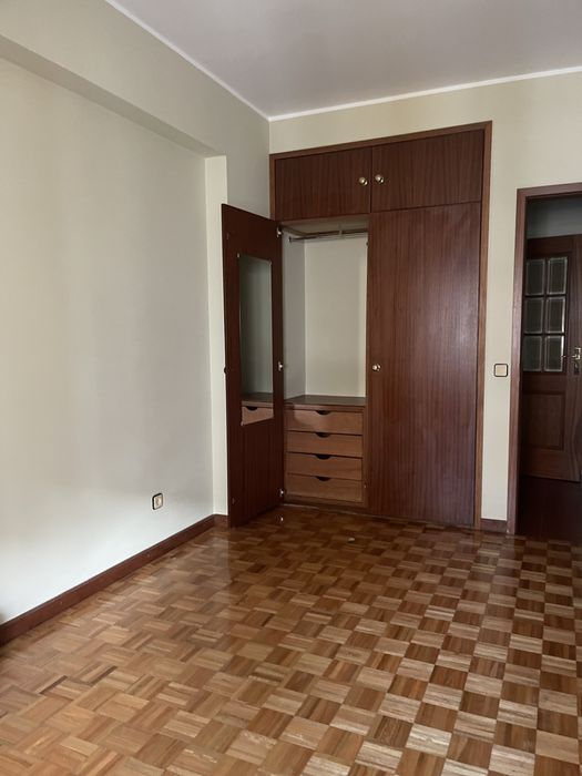 Castelo Branco - Arrenda-se T3 na Qta Dr Beirao