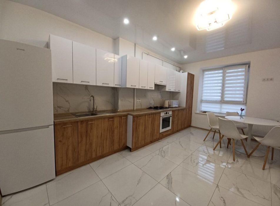 Здається простора 2х км квартира!!!