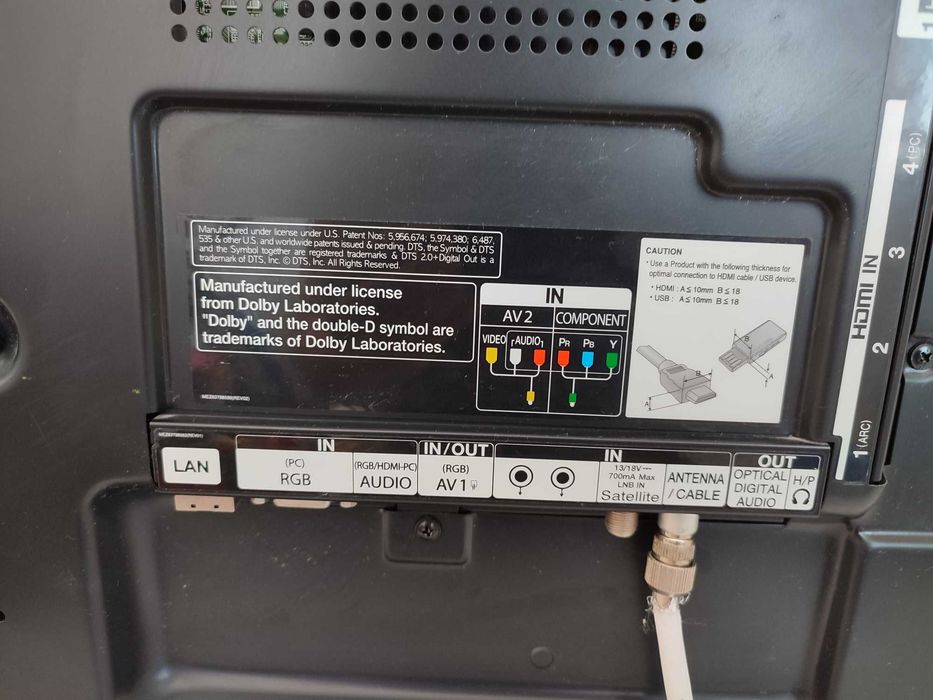 Telewizor 37 cali LG uszkodzony na części