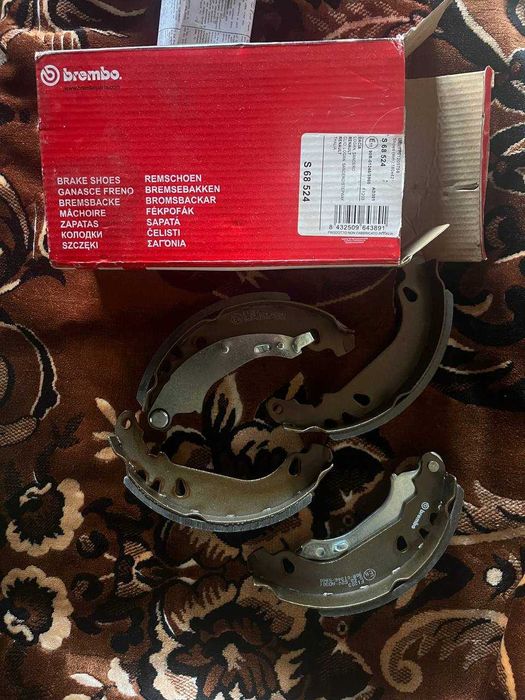 Гальмівні колодки Brembo S 68 524 (задні барабанні) для Renault, Dacia