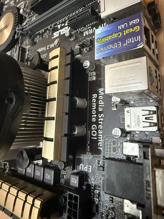 Asus Z97-A  I5 4590 16 gb ram