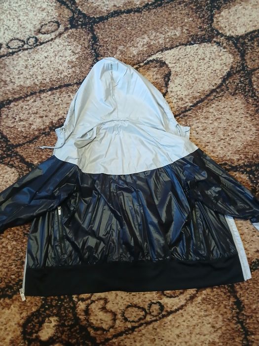 Спортивна кофта жіноча