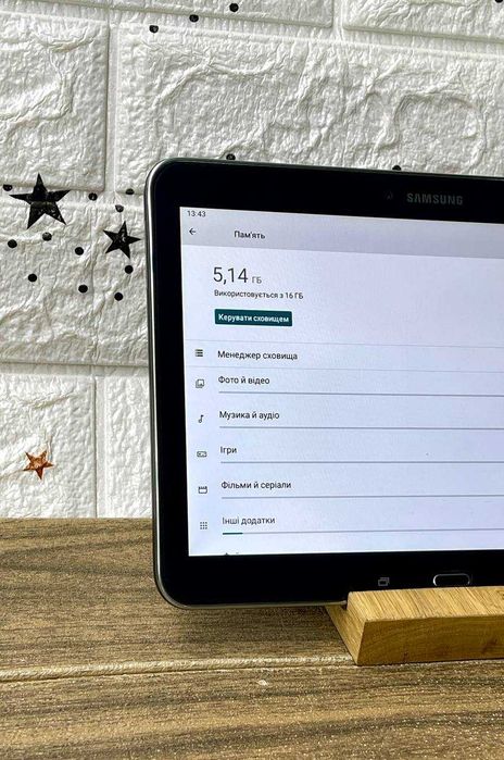 Планшет Samsung Galaxy Tab (10 дюймів)