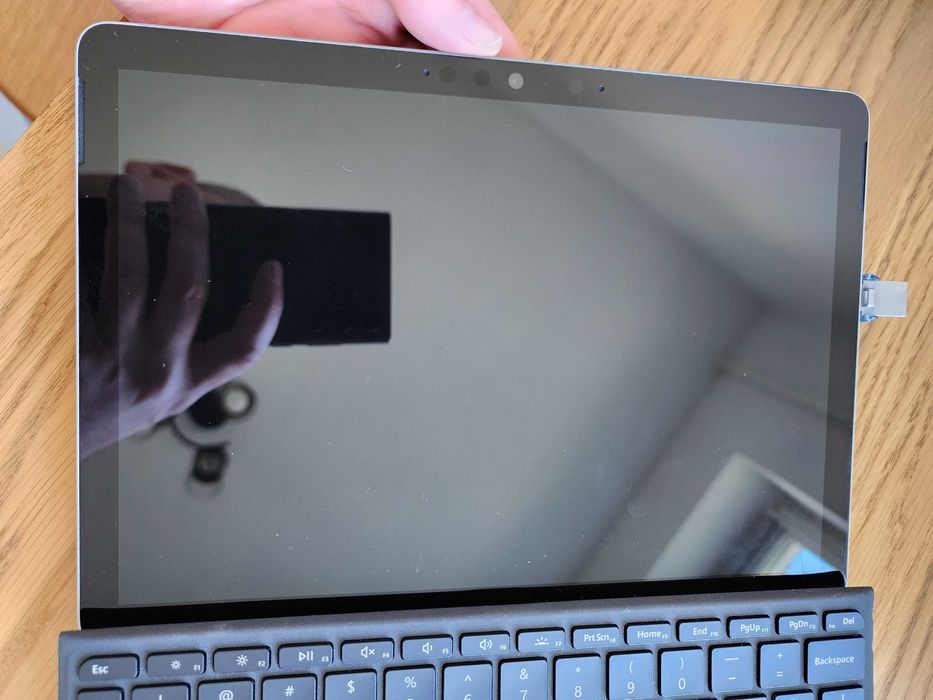 Планшет Microsoft Surface Go 2 Pentium/4/64GB (STV-00001) як Новий