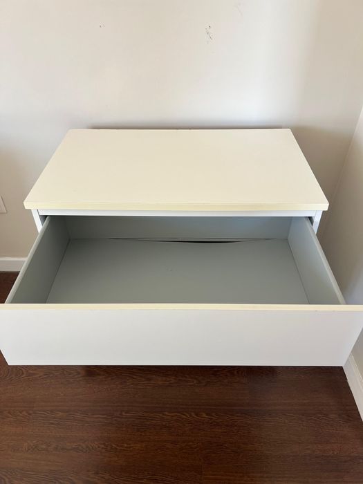 Cómoda Malm ikea branco