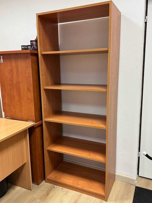 Sprzedam 5 szafek / szafek nocnych. – 2 szafki z szufladami