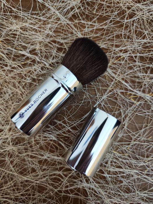 Pincel Retrátil de Maquiagem da Yves Rocher