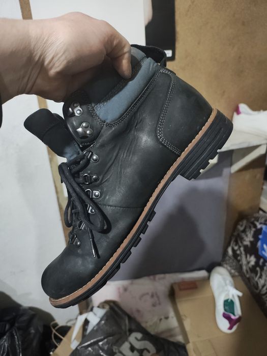Buty skórzane Clarks na membranie Gore-Tex. Rozmiar 44.5