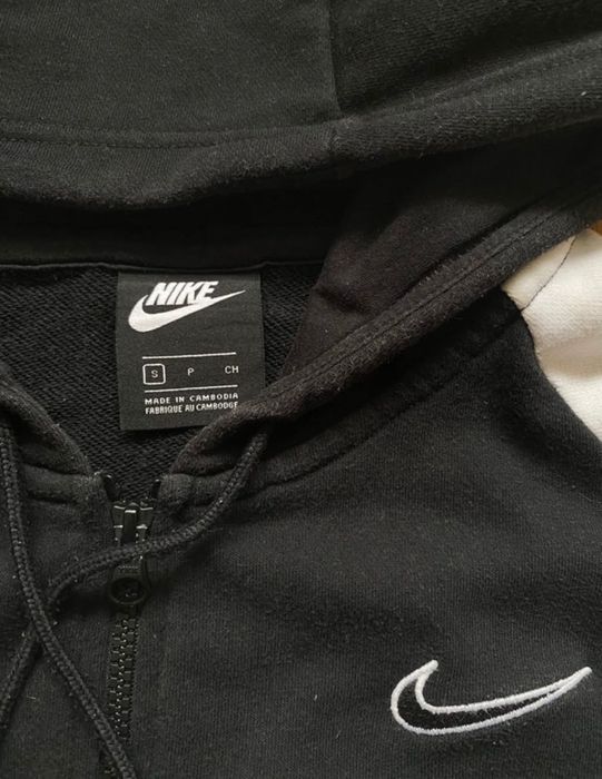 Nike hoodie zip.