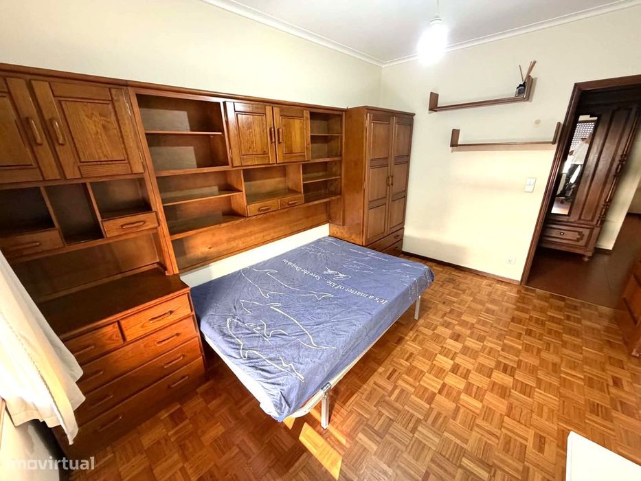QUARTO INDIVIDUAL 250€ + 50€ Despesas