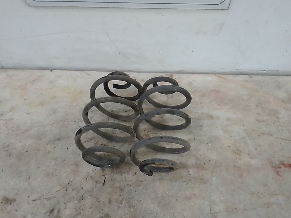 Mola de suspensão trás esquerda NISSAN Micra III (K12)