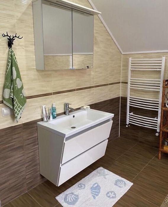 Продається просторий двоповерховий будинок у селі Ярок — ідеальне поєд