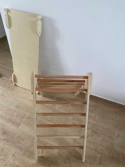 Triangulo de Pikler c/ rampa Montessori