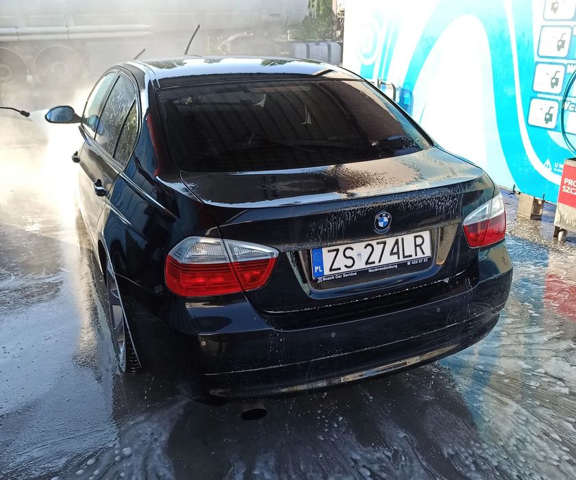 BMW Seria 3 BMW E90 318i Czarny 2.0 129KM 2006 z Niemiec