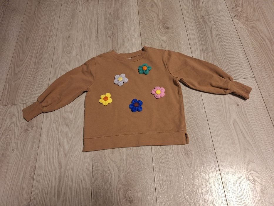Bluza w kwiatki rozmiar 104