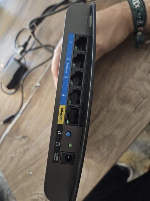 Router Cisco Linksys E2500