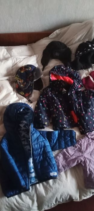 Одяг дитячий на 2-3 роки шапка рукавиці куртка