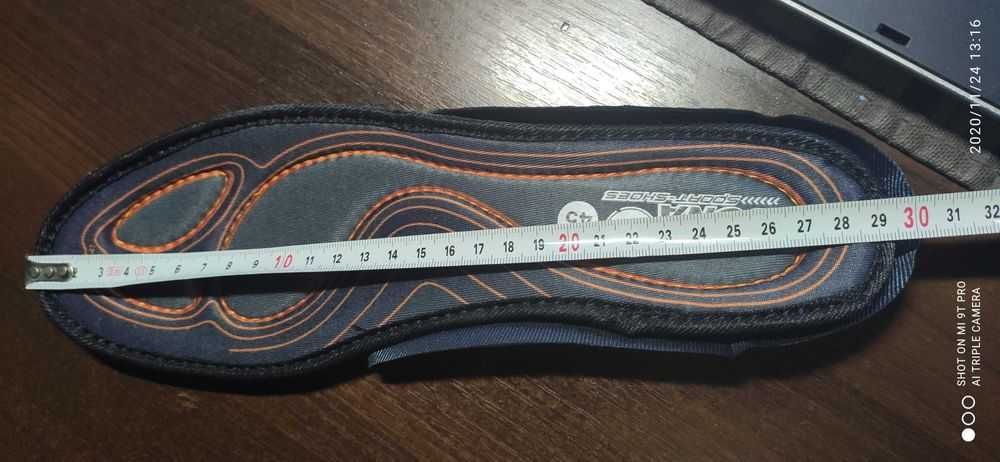 Кроссовки Bona  45р. - 29.5 см. по стельке , оригинал, кожа.
