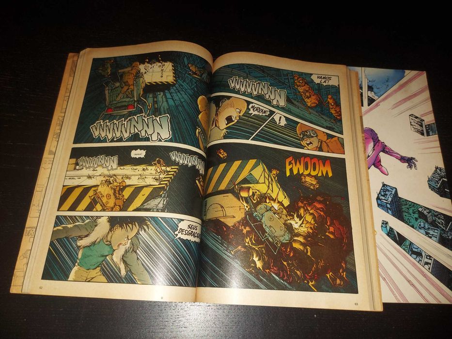 Akira Especial - volumes 2 e 4