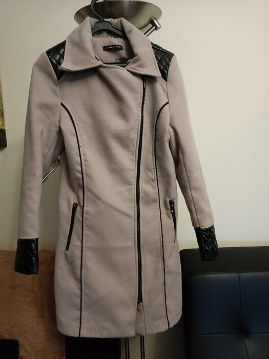 Casaco/Sobretudo de cor bege