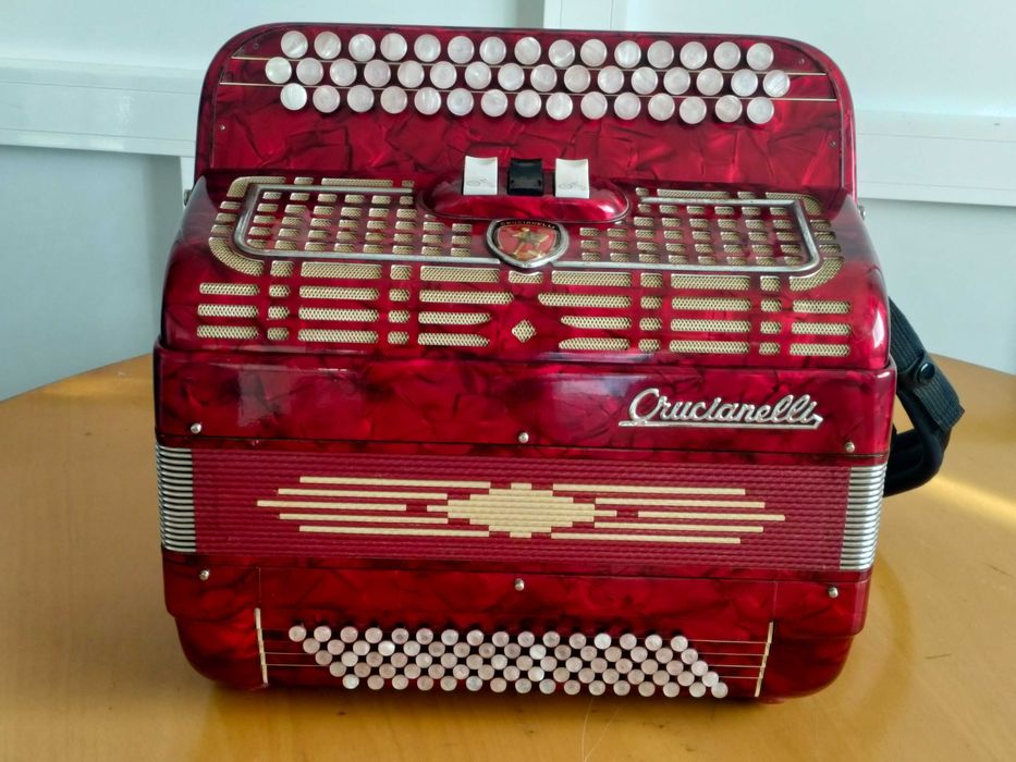 Acordeão Crucianelli Piermaria