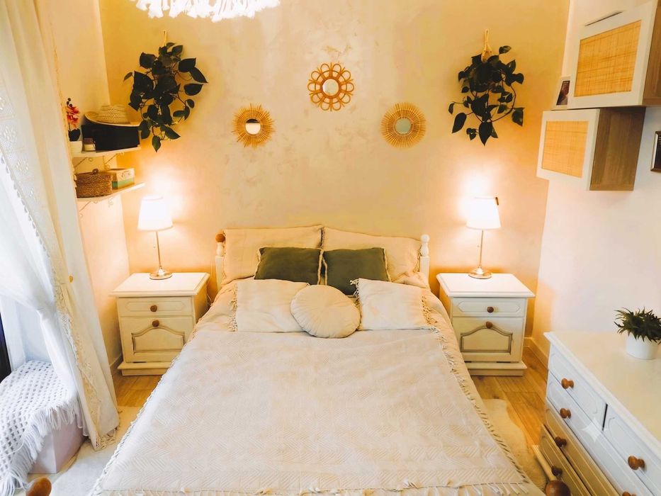 Klimatyczne 3 pokoje (64m²) + wielki balkon 12m², 2 miejsca, komórka!